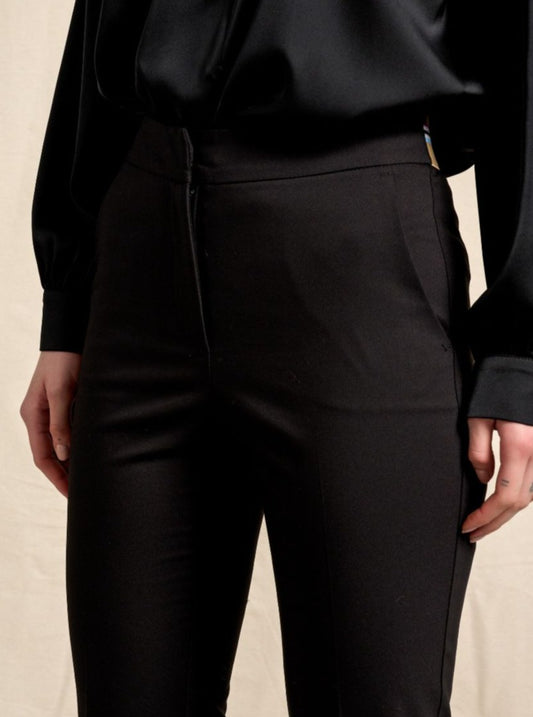 Παντελόνι με λάστιχο στη μέση