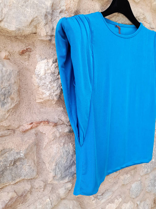 Μπλούζα σούρα στο μανίκι και βάτες