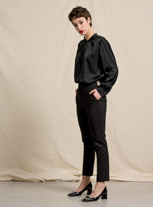 Παντελόνι με λάστιχο στη μέση